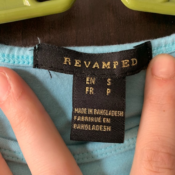 Sleeveless Crop Top - Picture 3 of 3